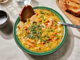 Kartoffelsuppe (German potato+mirepoix soup)